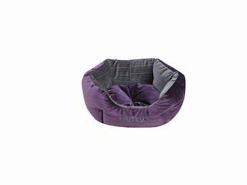 Velvet clamshell dogbed