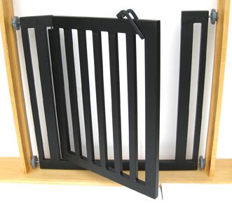 Stand alone pressure mounted dog gate